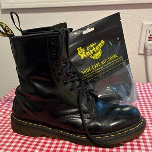 Dr. Martens Air Wair 1460 Smooth Leather Lace up Combat Boots Size 10
